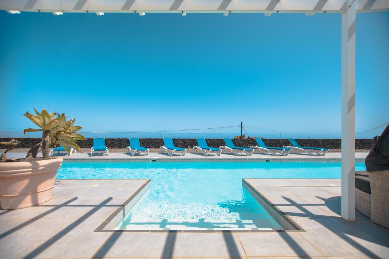 Villa Casa Conil With A Private 25 Meter Heated Pool Exterior foto
